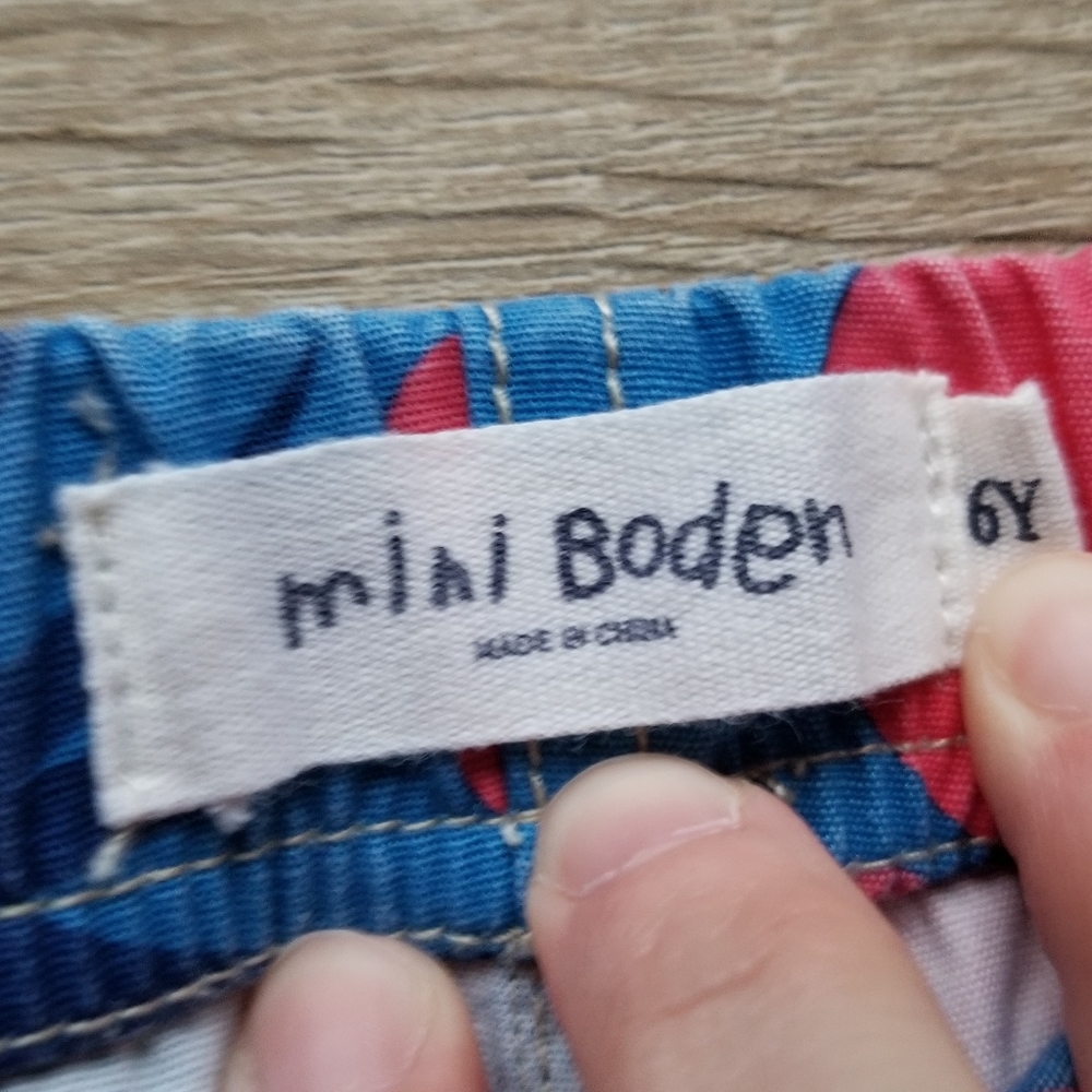 2011 ln/euc Mini Boden hibiscus board shorts size 6 - Picture 9 of 16